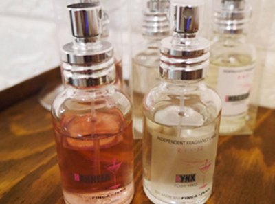 Kaori Bar 香水倶楽部 公式 横浜中華街の食べる 飲む 買う 楽しむが分かる 400店舗以上掲載