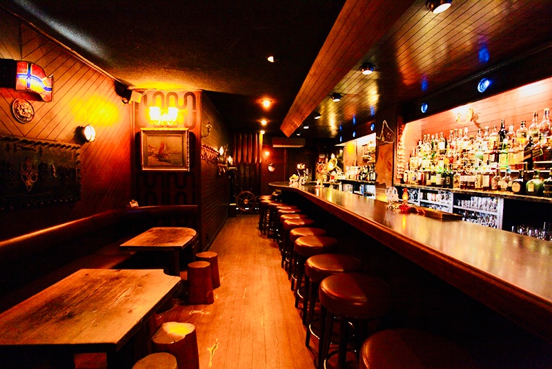 横浜の老舗 SHOT BAR！大切な方との想い出作りに ご利用くださいませ。